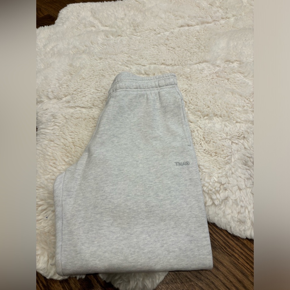 Aritzia Sweatpants